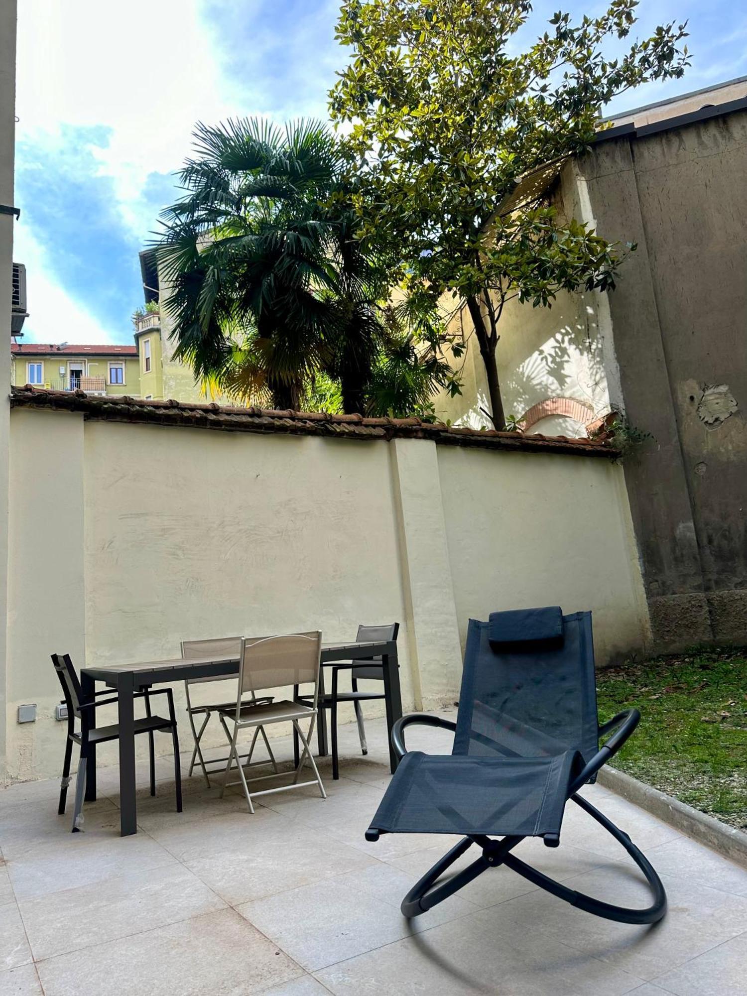 Lr Deluxe Apartments - Porta Venezia - Bilocale Con Giardino Privato 밀라노 외부 사진