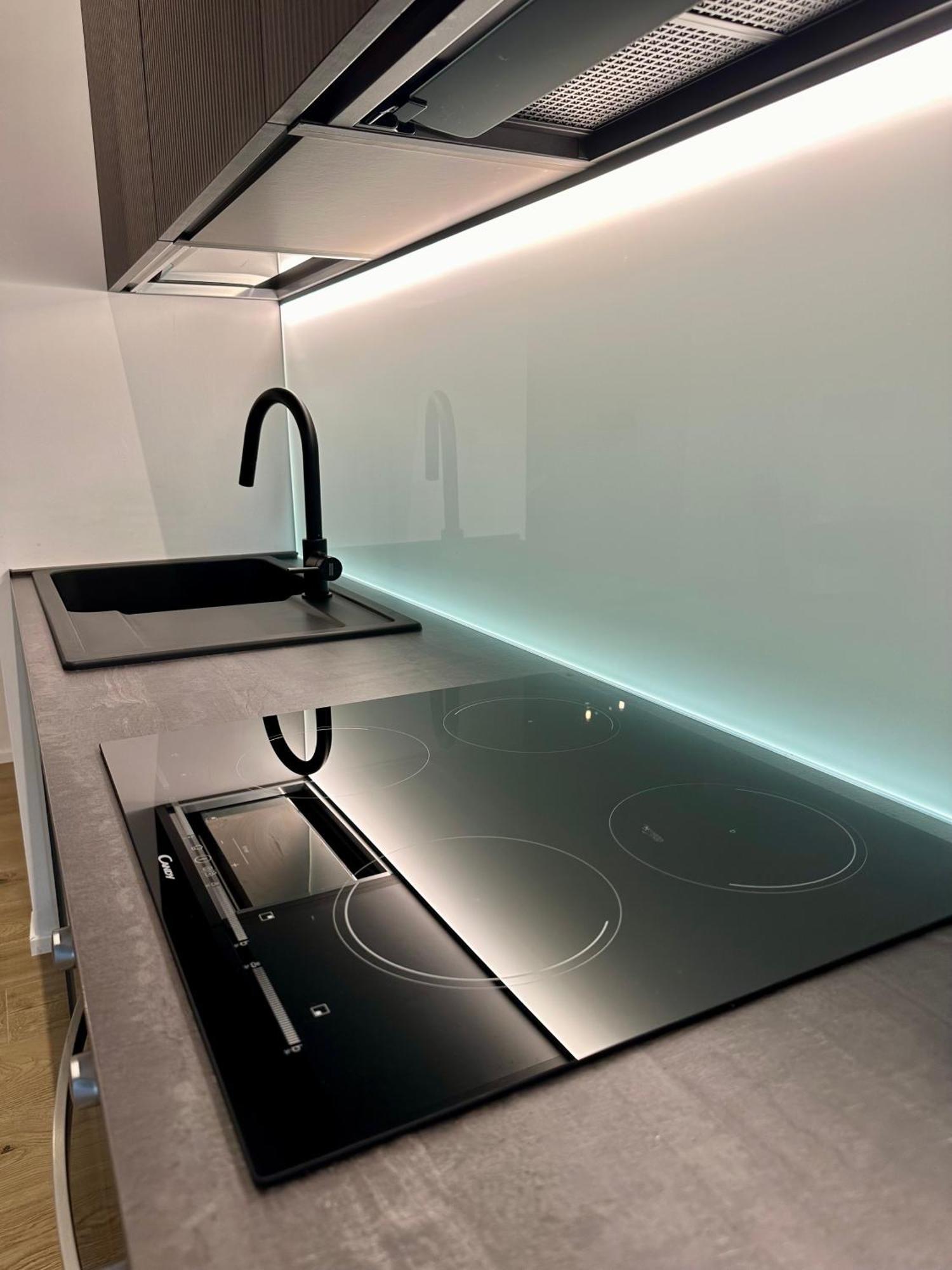 Lr Deluxe Apartments - Porta Venezia - Bilocale Con Giardino Privato 밀라노 외부 사진
